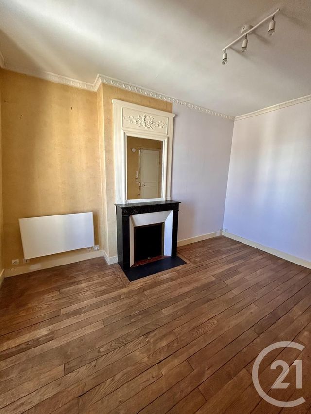 Appartement F1 &agrave; louer - 1 pi&egrave;ce - 17,40 m2 - Paris - 75018 - ILE-DE-FRANCE