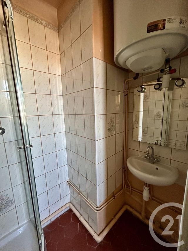 Appartement F1 &agrave; louer - 1 pi&egrave;ce - 17,40 m2 - Paris - 75018 - ILE-DE-FRANCE