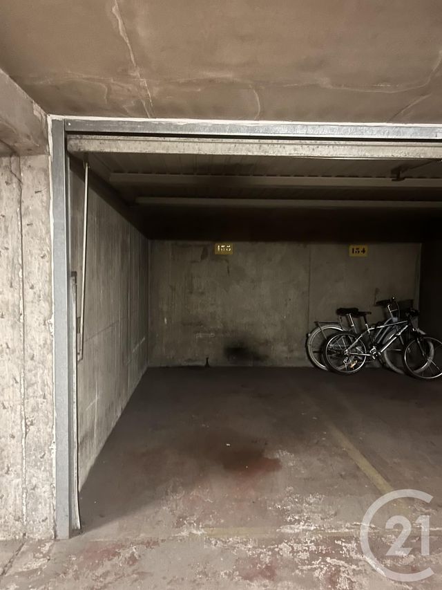 parking - PARIS - 75018