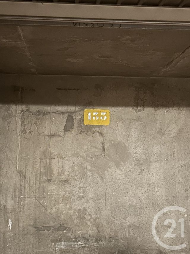 Parking &agrave; louer - 10 m2 - Paris - 75018 - ILE-DE-FRANCE