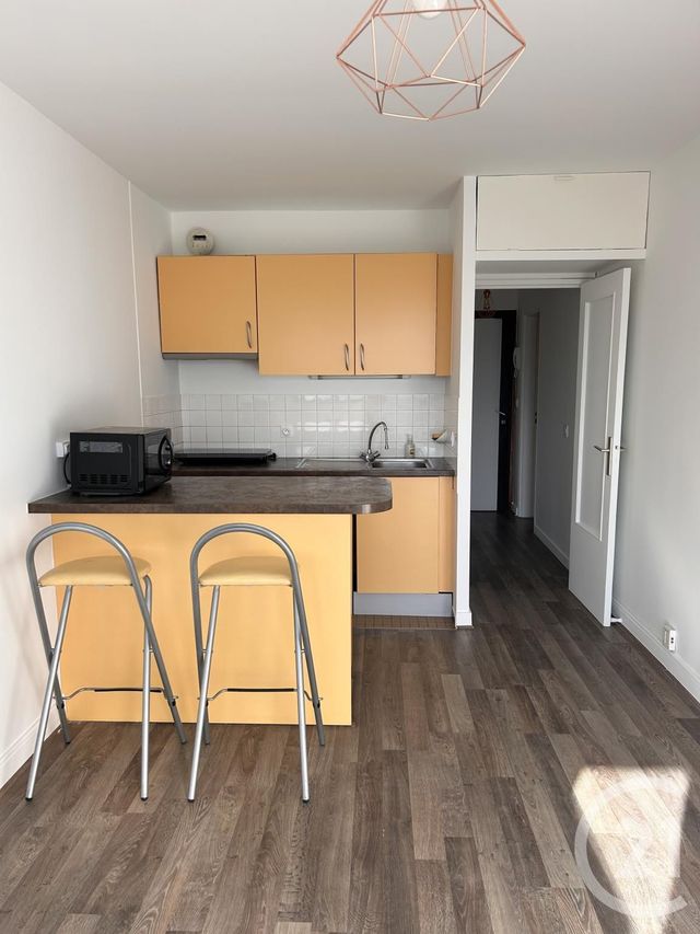 Appartement F1 &agrave; louer - 1 pi&egrave;ce - 25,67 m2 - Paris - 75018 - ILE-DE-FRANCE