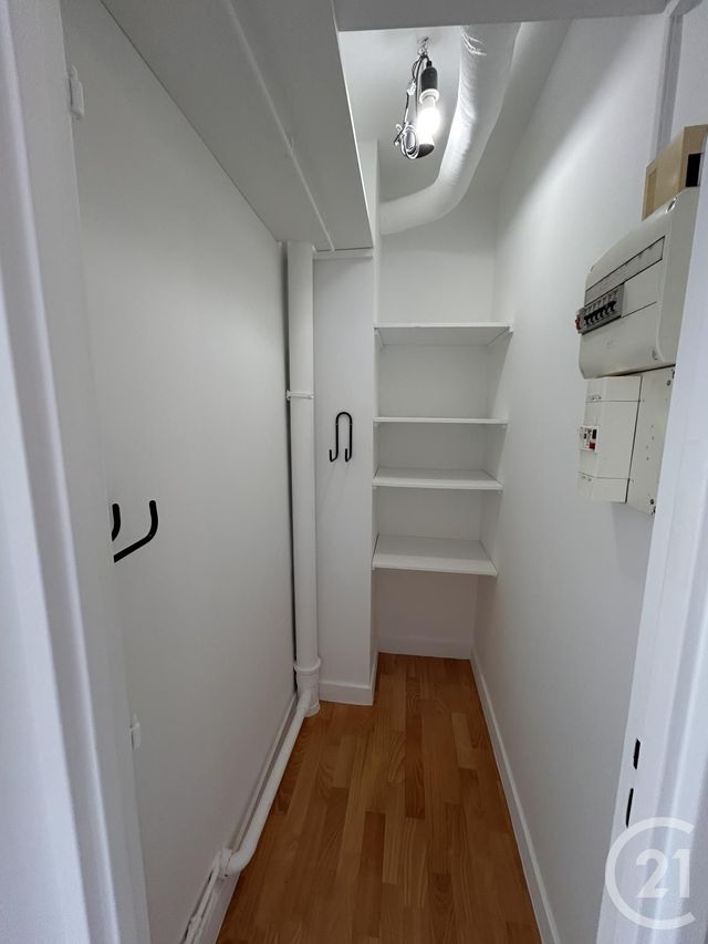 Appartement F1 &agrave; louer - 1 pi&egrave;ce - 25,67 m2 - Paris - 75018 - ILE-DE-FRANCE
