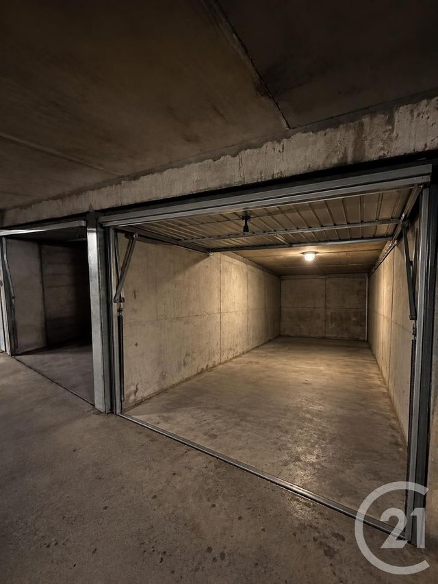 parking - PARIS - 75018