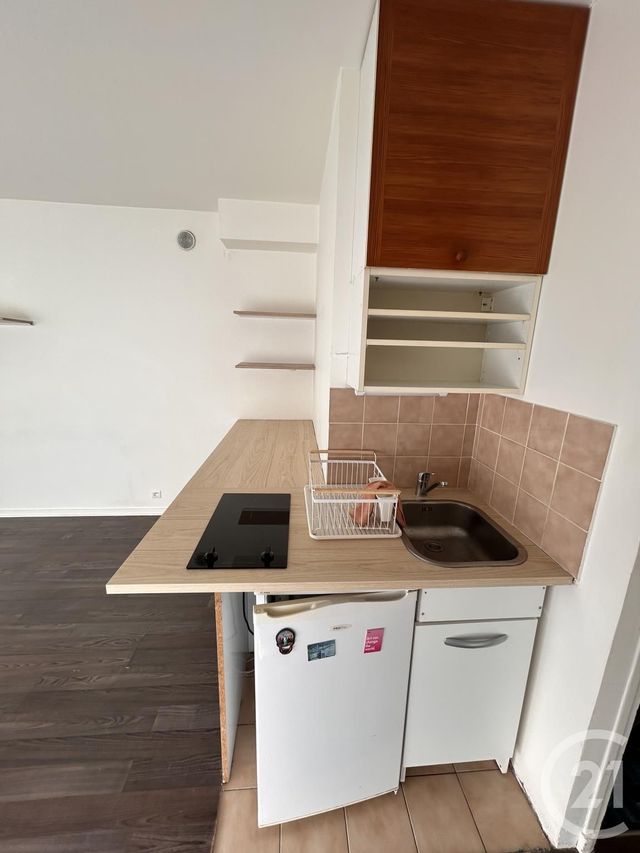 Appartement F1 &agrave; louer - 1 pi&egrave;ce - 19,28 m2 - Paris - 75018 - ILE-DE-FRANCE
