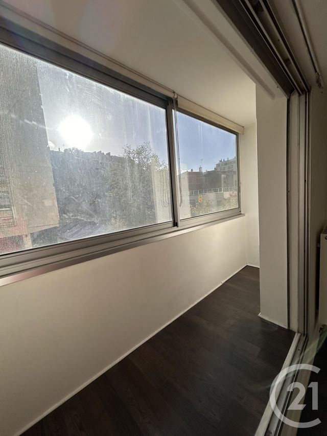 Appartement F1 &agrave; louer - 1 pi&egrave;ce - 19,28 m2 - Paris - 75018 - ILE-DE-FRANCE