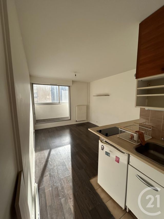 Appartement F1 &agrave; louer - 1 pi&egrave;ce - 19,28 m2 - Paris - 75018 - ILE-DE-FRANCE