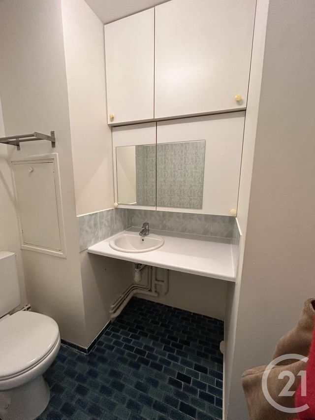 Appartement F1 &agrave; louer - 1 pi&egrave;ce - 19,28 m2 - Paris - 75018 - ILE-DE-FRANCE