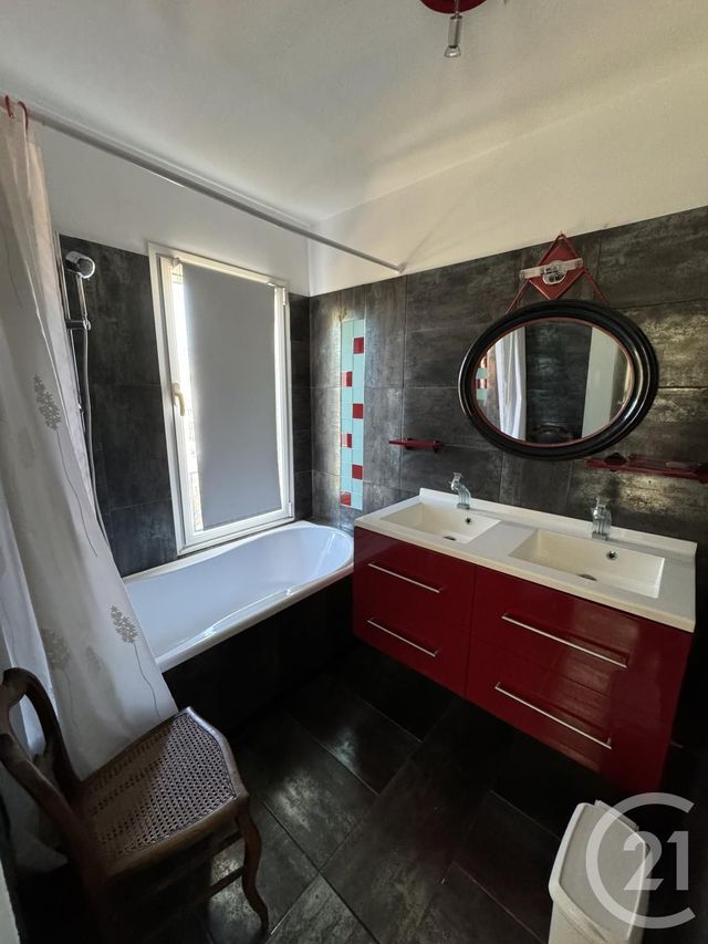 Maison à louer - 4 pièces - 140,02 m2 - Laroque Des Alberes - 66 - LANGUEDOC-ROUSSILLON