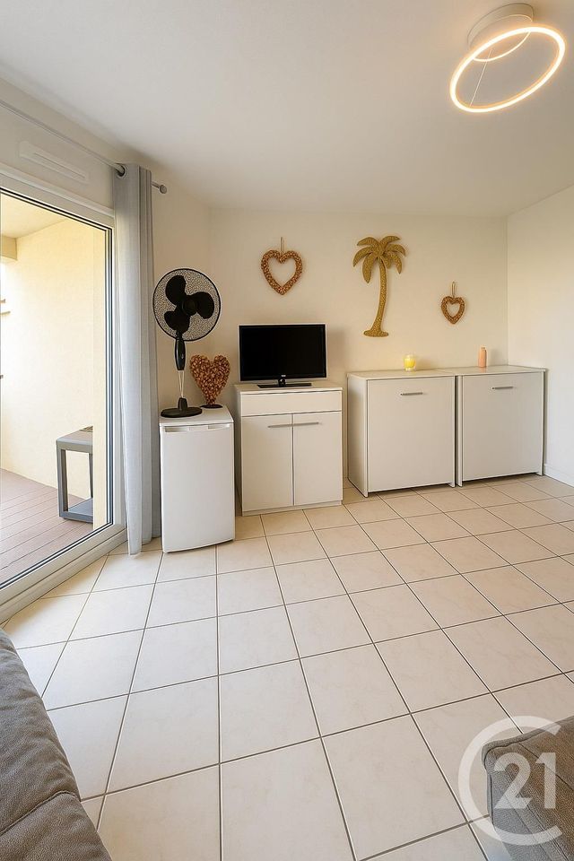 Appartement T1 à louer - 1 pièce - 23,31 m2 - St Cyprien - 66 - LANGUEDOC-ROUSSILLON