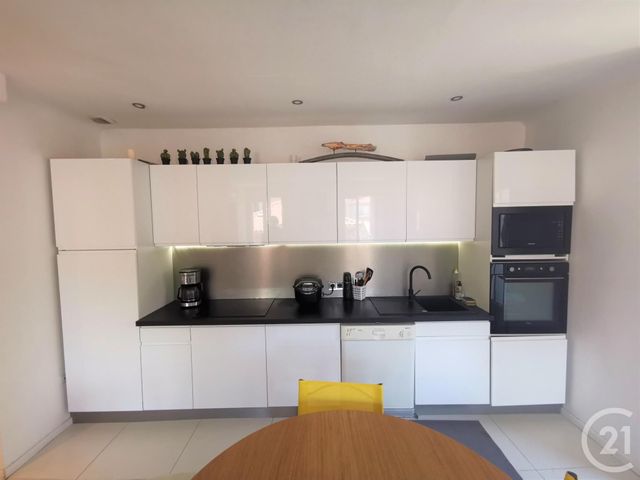 Appartement T4 &agrave; louer - 4 pi&egrave;ces - 84,67 m2 - Port Vendres - 66 - LANGUEDOC-ROUSSILLON