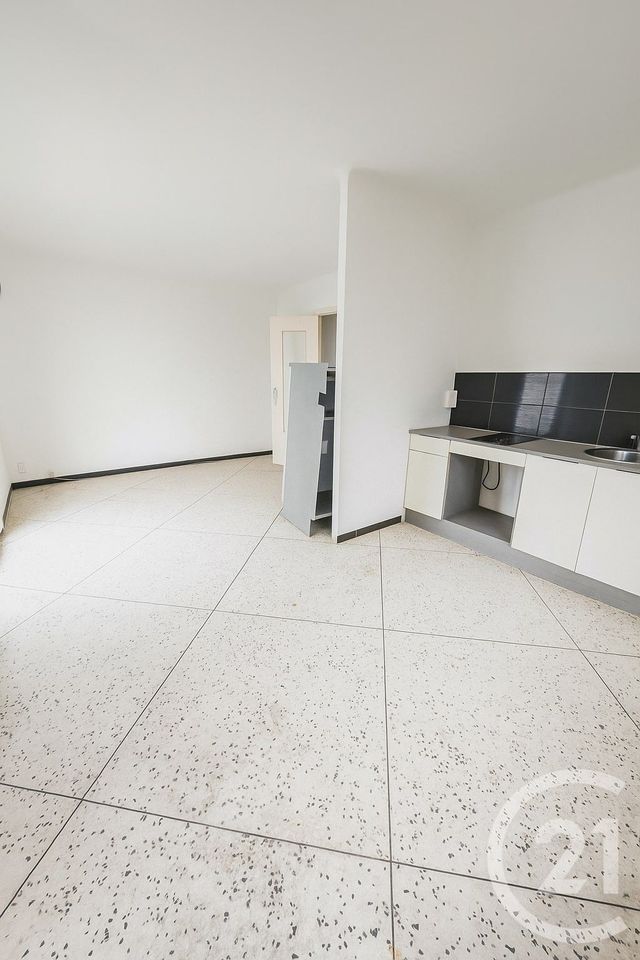 Appartement F2 à louer - 2 pièces - 43 m2 - Perpignan - 66 - LANGUEDOC-ROUSSILLON