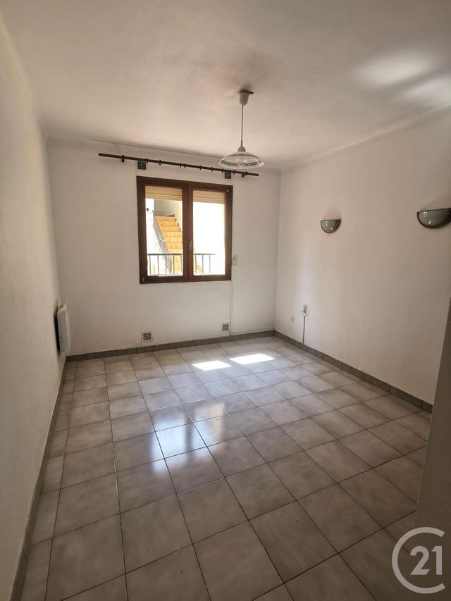 Appartement F3 à louer - 3 pièces - 74,73 m2 - Elne - 66 - LANGUEDOC-ROUSSILLON