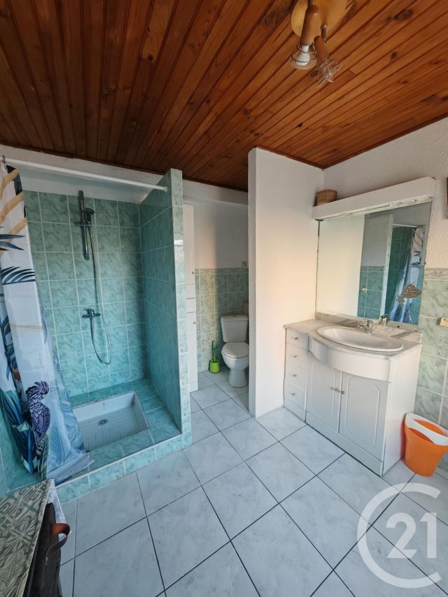 Maison &agrave; louer - 5 pi&egrave;ces - 177 m2 - St Esteve - 66 - LANGUEDOC-ROUSSILLON