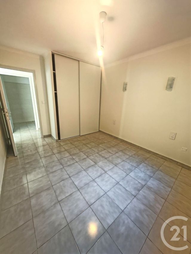 Appartement F3 &agrave; louer - 3 pi&egrave;ces - 74,73 m2 - Elne - 66 - LANGUEDOC-ROUSSILLON