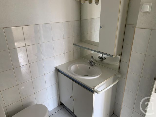 Appartement F2 &agrave; louer - 2 pi&egrave;ces - 31,35 m2 - Elne - 66 - LANGUEDOC-ROUSSILLON