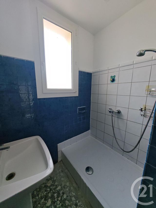 Appartement &agrave; louer - 4 pi&egrave;ces - 84,96 m2 - Laroque Des Alberes - 66 - LANGUEDOC-ROUSSILLON