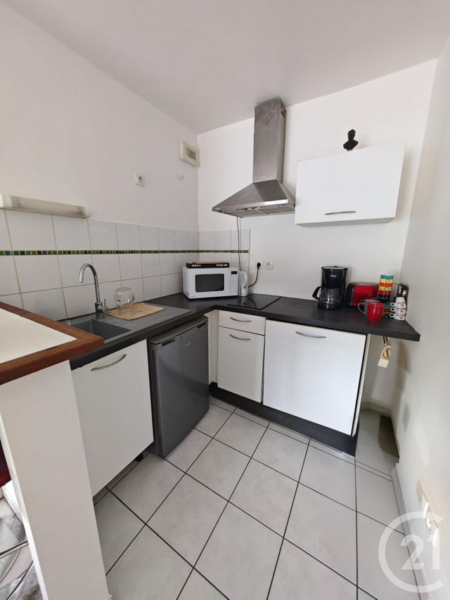 Appartement F2 &agrave; louer - 2 pi&egrave;ces - 40,67 m2 - Port Vendres - 66 - LANGUEDOC-ROUSSILLON