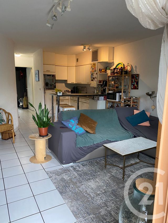Appartement F10 &agrave; louer - 2 pi&egrave;ces - 49,63 m2 - Perpignan - 66 - LANGUEDOC-ROUSSILLON