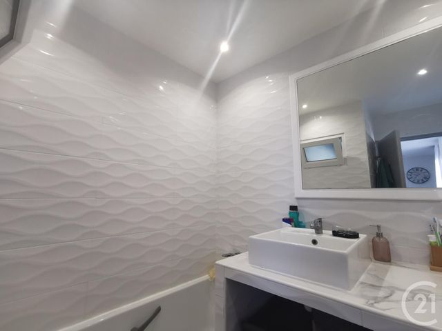 Appartement F2 &agrave; louer - 2 pi&egrave;ces - 39,07 m2 - Elne - 66 - LANGUEDOC-ROUSSILLON