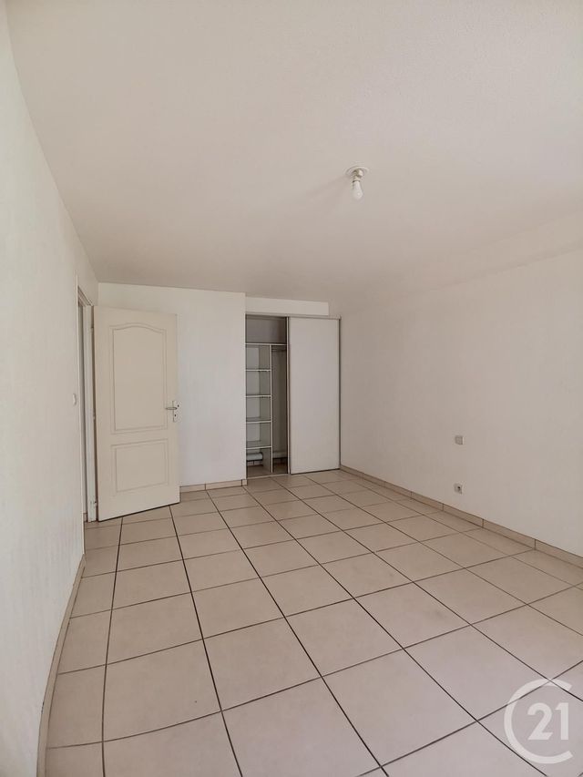 Appartement F3 &agrave; louer - 3 pi&egrave;ces - 84,25 m2 - Port Vendres - 66 - LANGUEDOC-ROUSSILLON