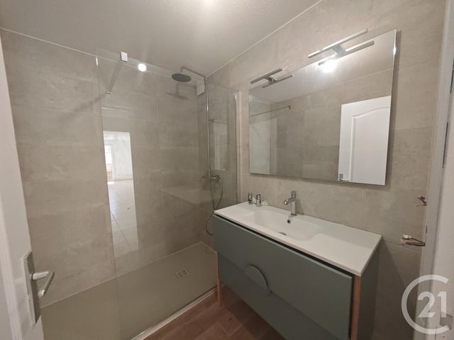 Appartement F3 &agrave; louer - 3 pi&egrave;ces - 63,85 m2 - Port Vendres - 66 - LANGUEDOC-ROUSSILLON