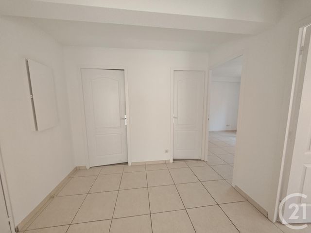 Appartement F3 &agrave; louer - 3 pi&egrave;ces - 63,85 m2 - Port Vendres - 66 - LANGUEDOC-ROUSSILLON