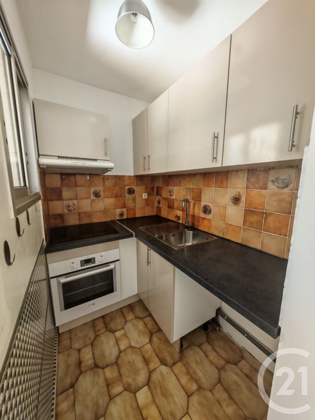 Appartement F2 &agrave; louer - 2 pi&egrave;ces - 32,75 m2 - Argeles Sur Mer - 66 - LANGUEDOC-ROUSSILLON