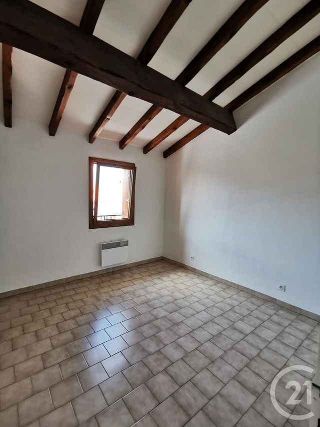 Appartement F3 &agrave; louer - 3 pi&egrave;ces - 77,17 m2 - St Genis Des Fontaines - 66 - LANGUEDOC-ROUSSILLON