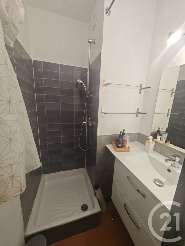 Appartement Studio Cabine &agrave; louer - 1 pi&egrave;ce - 23,08 m2 - Argeles Sur Mer - 66 - LANGUEDOC-ROUSSILLON
