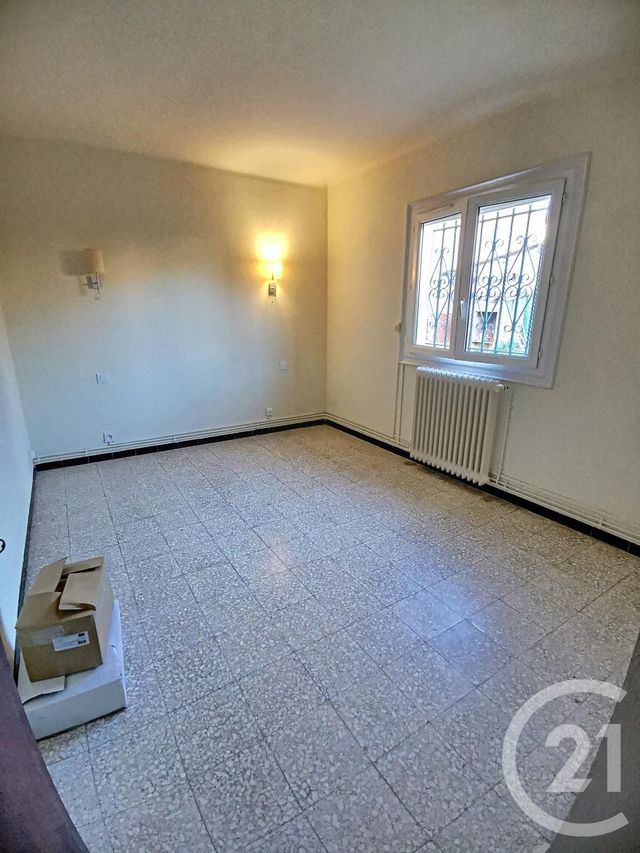 Appartement F3 &agrave; louer - 3 pi&egrave;ces - 70,01 m2 - Elne - 66 - LANGUEDOC-ROUSSILLON