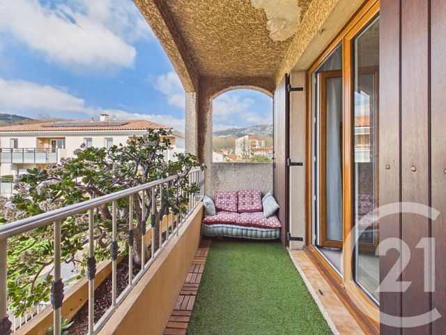 Appartement F3 &agrave; vendre - 3 pi&egrave;ces - 72,84 m2 - La Valette Du Var - 83 - PROVENCE-ALPES-COTE-D-AZUR
