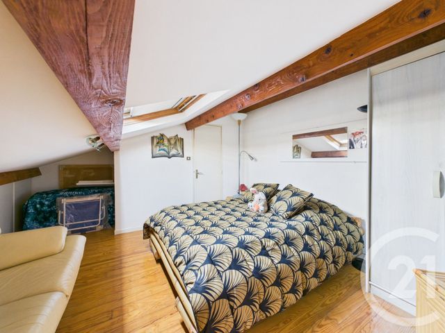 Appartement F4 &agrave; vendre - 4 pi&egrave;ces - 84,97 m2 - La Valette Du Var - 83 - PROVENCE-ALPES-COTE-D-AZUR