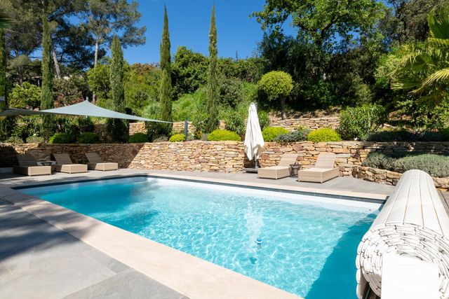 Maison &agrave; vendre - 6 pi&egrave;ces - 190,03 m2 - La Farlede - 83 - PROVENCE-ALPES-COTE-D-AZUR