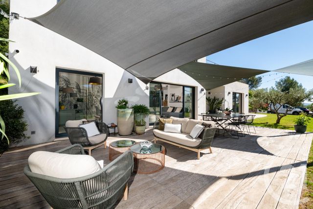 Maison &agrave; vendre - 6 pi&egrave;ces - 190,03 m2 - La Farlede - 83 - PROVENCE-ALPES-COTE-D-AZUR