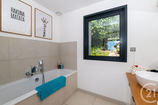 Maison &agrave; vendre - 6 pi&egrave;ces - 190,03 m2 - La Farlede - 83 - PROVENCE-ALPES-COTE-D-AZUR