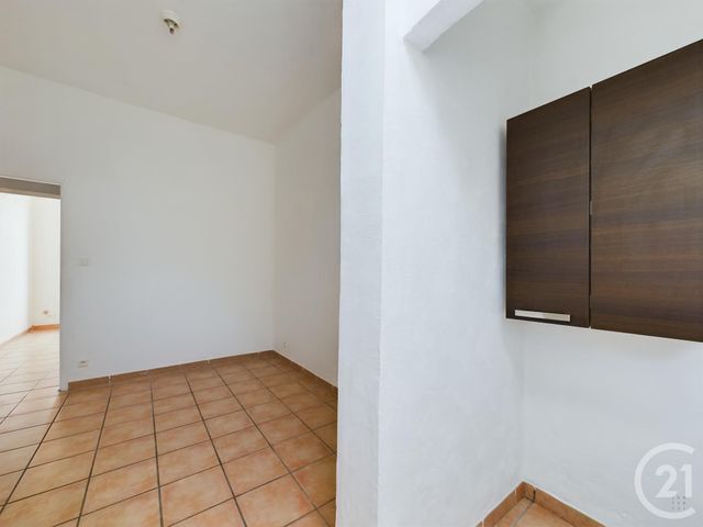 Appartement T3 à vendre - 3 pièces - 65,64 m2 - Toulon - 83 - PROVENCE-ALPES-COTE-D-AZUR