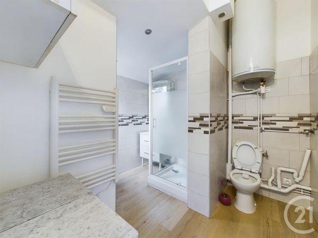 Appartement T3 à vendre - 3 pièces - 65,64 m2 - Toulon - 83 - PROVENCE-ALPES-COTE-D-AZUR