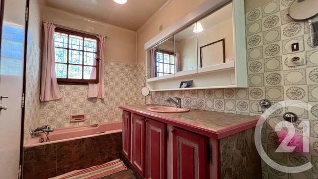 Maison &agrave; vendre - 7 pi&egrave;ces - 195 m2 - La Valette Du Var - 83 - PROVENCE-ALPES-COTE-D-AZUR