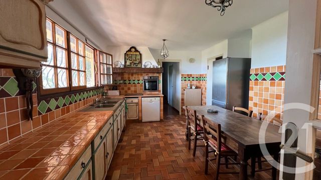 Maison &agrave; vendre - 7 pi&egrave;ces - 195 m2 - La Valette Du Var - 83 - PROVENCE-ALPES-COTE-D-AZUR