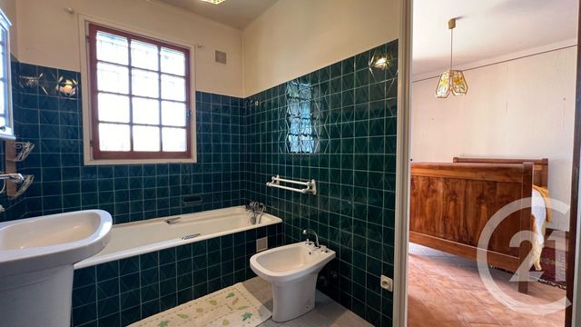 Maison &agrave; vendre - 7 pi&egrave;ces - 195 m2 - La Valette Du Var - 83 - PROVENCE-ALPES-COTE-D-AZUR