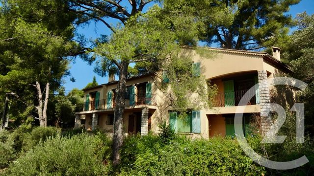Maison &agrave; vendre - 7 pi&egrave;ces - 195 m2 - La Valette Du Var - 83 - PROVENCE-ALPES-COTE-D-AZUR