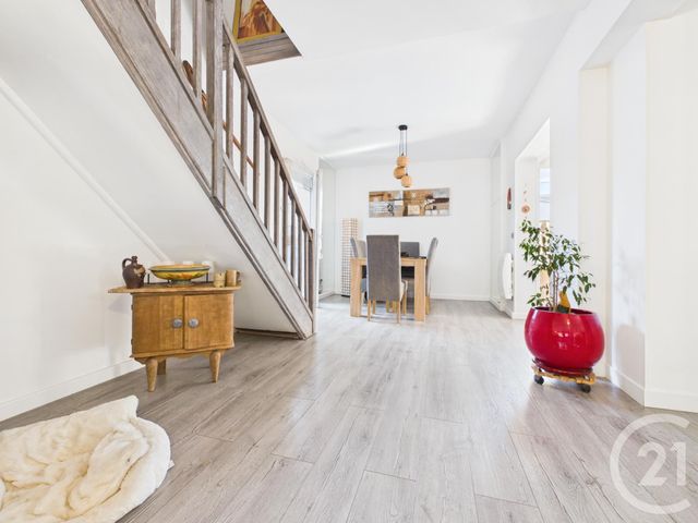 Maison &agrave; vendre - 6 pi&egrave;ces - 181,10 m2 - La Valette Du Var - 83 - PROVENCE-ALPES-COTE-D-AZUR