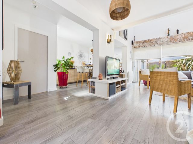 Maison &agrave; vendre - 6 pi&egrave;ces - 181,10 m2 - La Valette Du Var - 83 - PROVENCE-ALPES-COTE-D-AZUR