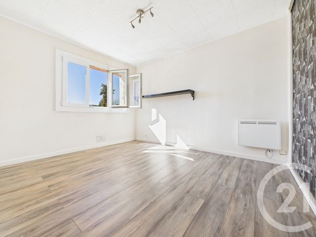 Appartement T4 à vendre - 4 pièces - 78,64 m2 - La Garde - 83 - PROVENCE-ALPES-COTE-D-AZUR