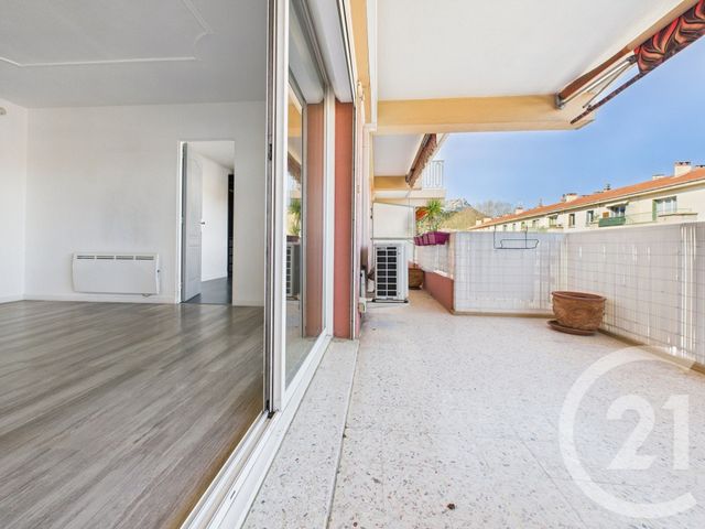 Appartement T4 à vendre - 4 pièces - 78,64 m2 - La Garde - 83 - PROVENCE-ALPES-COTE-D-AZUR