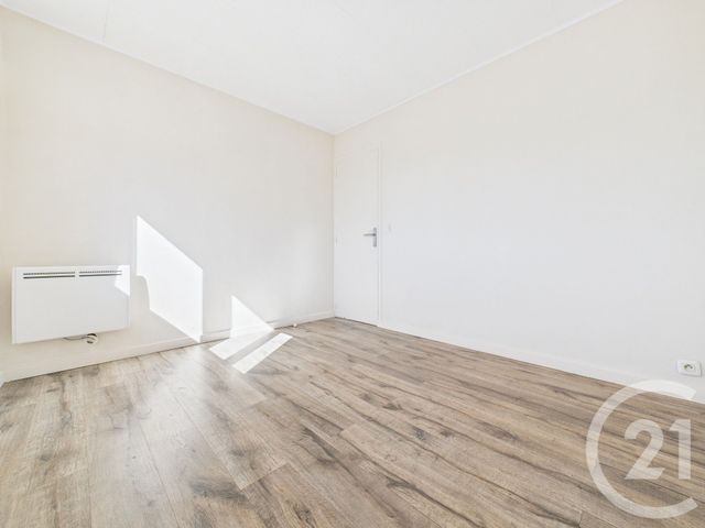 Appartement T4 à vendre - 4 pièces - 78,64 m2 - La Garde - 83 - PROVENCE-ALPES-COTE-D-AZUR