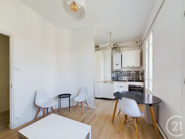 Appartement T3 à vendre - 3 pièces - 51,68 m2 - Toulon - 83 - PROVENCE-ALPES-COTE-D-AZUR