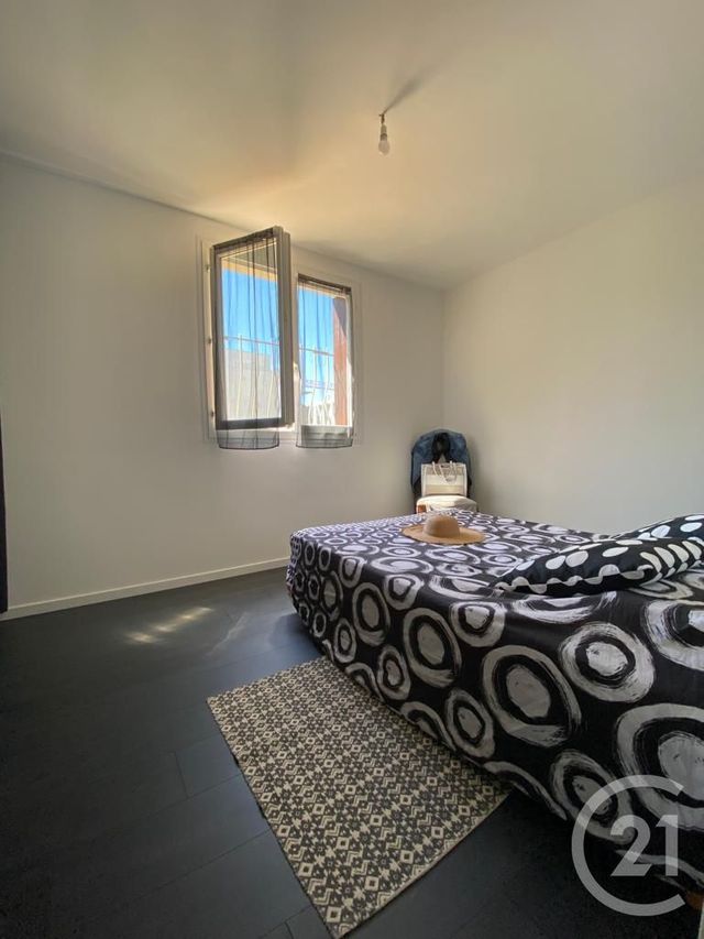 Appartement T3 &agrave; vendre - 3 pi&egrave;ces - 65,63 m2 - La Valette Du Var - 83 - PROVENCE-ALPES-COTE-D-AZUR