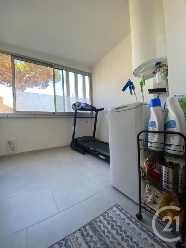 Appartement T3 &agrave; vendre - 3 pi&egrave;ces - 65,63 m2 - La Valette Du Var - 83 - PROVENCE-ALPES-COTE-D-AZUR