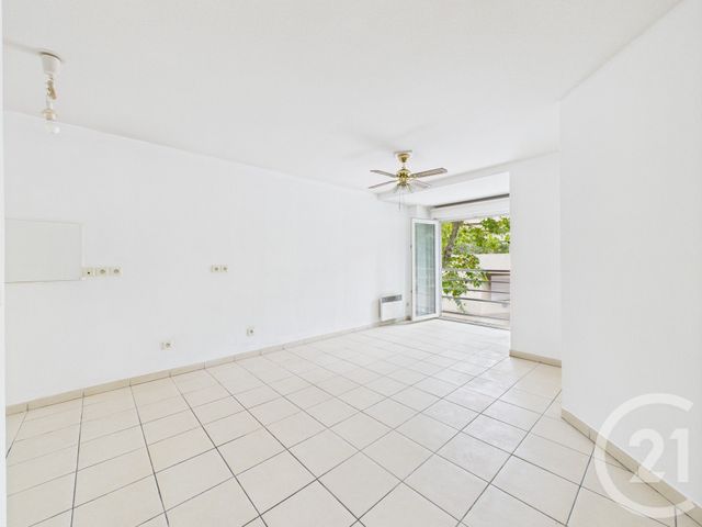 Appartement T2 &agrave; vendre - 2 pi&egrave;ces - 37,96 m2 - Toulon - 83 - PROVENCE-ALPES-COTE-D-AZUR